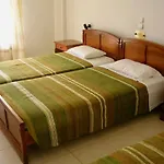 Apart-hotel Celia 3*