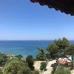Apart-hotel Celia 3*