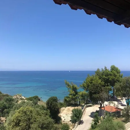 Aparthotel Celia 3*