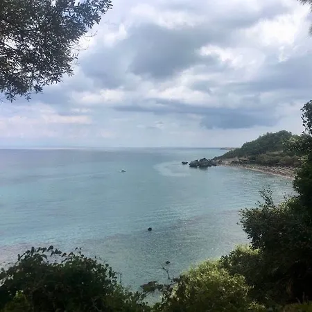 Apartahotel Celia Vasilikí