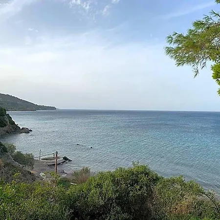 Aparthotel Celia 3*