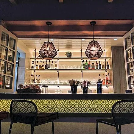 Celia Aparthotel