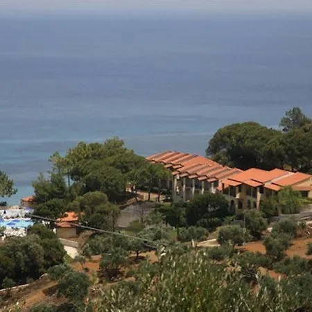 Celia Apartahotel Vasilikí