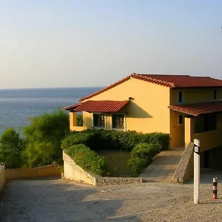 Hotel de apartamente Celia 3*